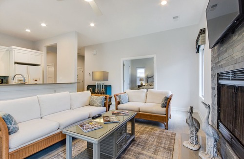 Seabrook Island Villa | Handicap accessible villa featuring views of hole #1 at Crooked Oaks