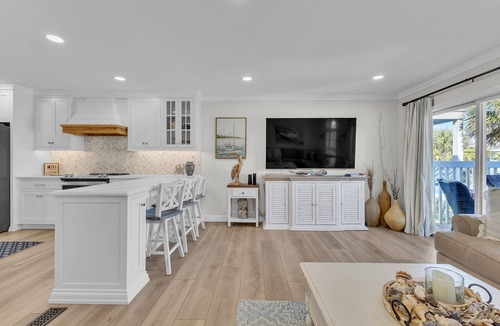 Kure Beach House | Happy As Clam: 4 Bedroom Duplex Across From Ocean w/View