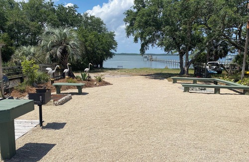Alligator Point House | Happy Shack BEACH & BAY! Kayak, paddle boards, firepit, grille, wifi