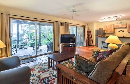 Hawthorne Apartment | Hawthorne Apartment w/ Boat House + Kayak!