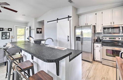 Edgar House | Hawthorne Hideaway w/Waterfront Fire Pit!