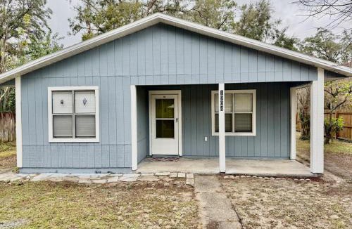 Gainesville Villa | Heart of GNV with King beds