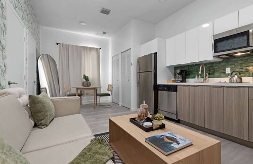 Wynwood Art District Apartment | Heart of Wynwood - Rooftop Pool - New 1B