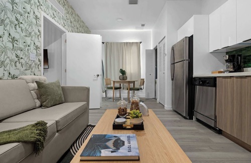 Wynwood Art District Apartment | Heart of Wynwood - Rooftop Pool - New 1B