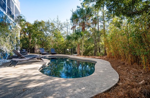 Sunset Point House | Heatable Pool, Short Walk to Beach, Luxury Living! Sweet Carolina