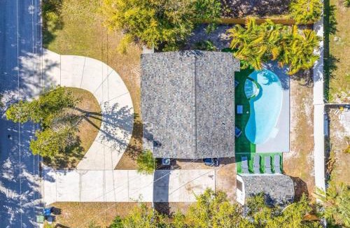 Ballast Point House | Heated In-Ground Pool with Whirlpool