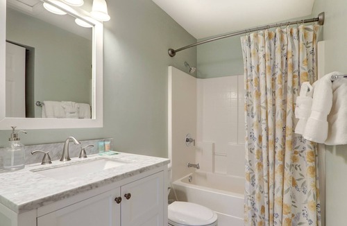 Dixon Park House | Heated Pool Access | 5*Clean | Flex Cancelation