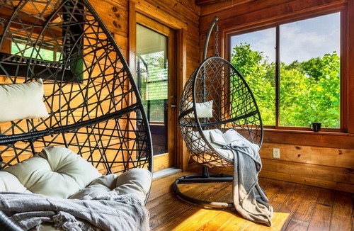 Sevierville Cabin | Heated Pool*Sauna*HotTub*Theater+Game Room*Private