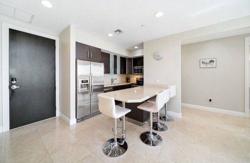Deerfield Beach Condo | Hemingway Coast to CoastnIntracoastal Water View! 2 blocks to Beach &Pickleball