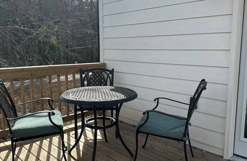 Powder Springs House | Hidden Gem/House/4 BR/Powder Springs.