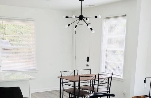 Belvedere Park House | Hidden Gem on Hill in Decatur