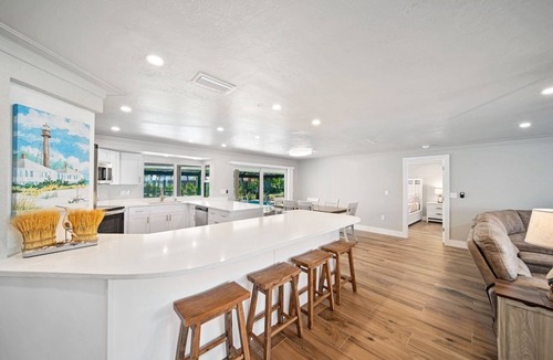 Beachview Country Club Estates House | Hidden Pearl: Serene Island Retreat, Pool & Pets OK