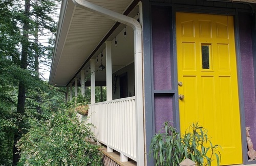 Demorest House | Hidden Valley Lake Retreat near Helen