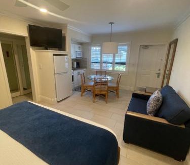 Lauderdale-by-the-Sea Hotel | High Noon Beach Resort