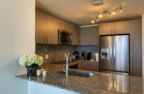 Doral Apartment | High rise luxury condo in Downtown Doral