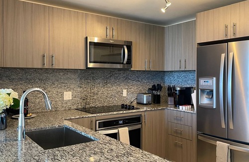 Doral Apartment | High rise luxury condo in Downtown Doral