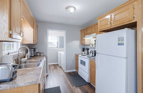 Trenton House | Hikes, White Oak-Fire Pit, Fast Wifi, Free Parking