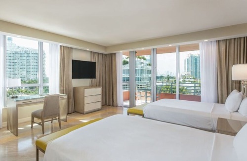 South of Fifth Hotel | Hilton Bentley Miami/South Beach