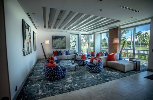 Land of the Presidents Hotel | Hilton Garden Inn West Palm Beach I95 Outlets