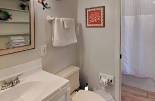 North Forest Beach Resort | Hilton Head Island Seacrest surf and racquet club only 90 a night, 630 week