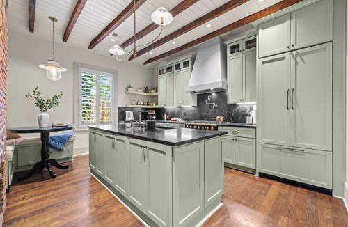 Germantown House | Historic Luxe Retreat Sauna/Cold Plunge/Hot Tub/Walkable