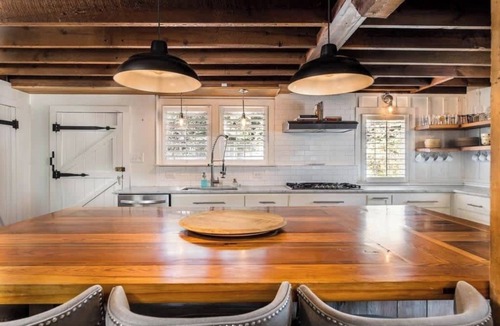 Macon Cabin | Historic Macon Luxury Lodge with updated decor