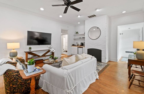 Hot Springs Apartment | Historic Magnolia Cottage - luxurious, in-town, mountain view, firepit, gardens