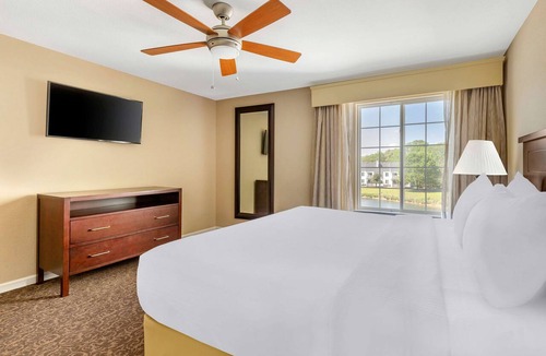 Berkeley Hotel | Historic Williamsburg Stay | 1 Unit | Near Colonial Williamsburg