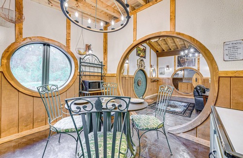 Cosby House | Hobbit House & Creekside Cabin on 6 Acres in Cosby
