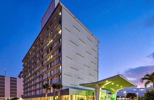 West Little River Hotel | Holiday Inn Miami North – I-95, an IHG Hotel