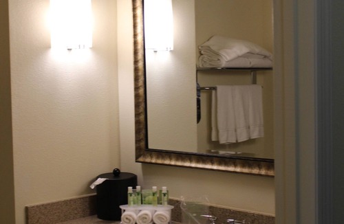 De Funiak Springs Hotel | Holiday Inn Express Defuniak Springs by IHG
