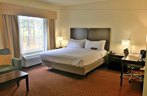 De Funiak Springs Hotel | Holiday Inn Express Defuniak Springs by IHG