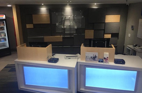 Newbern Hotel | Holiday Inn Express Dublin by IHG