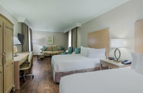 Fairhope Hotel | Holiday Inn Express Fairhope - Point Clear by IHG