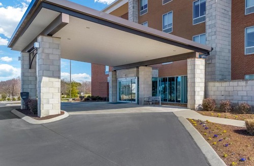 Spring Hill Hotel | Holiday Inn Express - Nashville South - Spring Hill by IHG