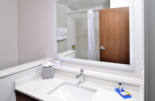 Orlando Hotel | Holiday Inn Express Orlando – South Park by IHG