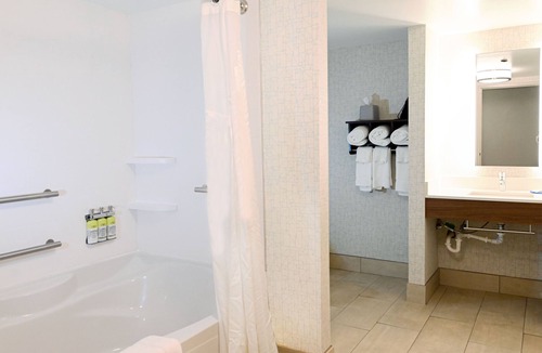 Sandston Hotel | Holiday Inn Express Richmond Airport by IHG