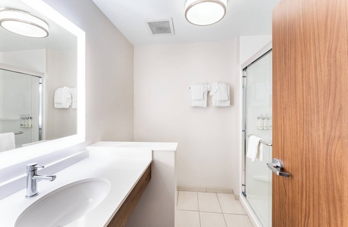 Springfield Hotel | Holiday Inn Express & Suites Nashville North - Springfield by IHG