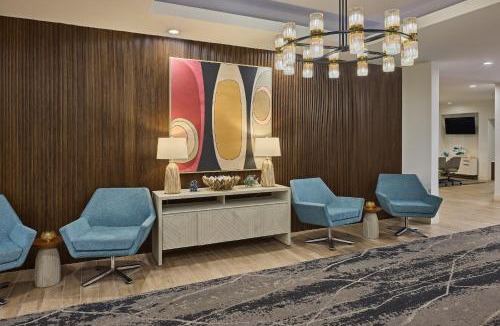 Westside Hotel | Holiday Inn Express & Suites Charleston DWTN - Medical CTR by IHG