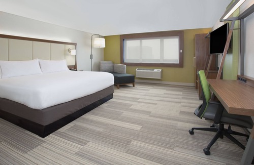 Hoschton Hotel | Holiday Inn Express & Suites Braselton West by IHG