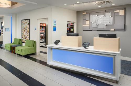 Tullahoma Hotel | Holiday Inn Express - Tullahoma by IHG