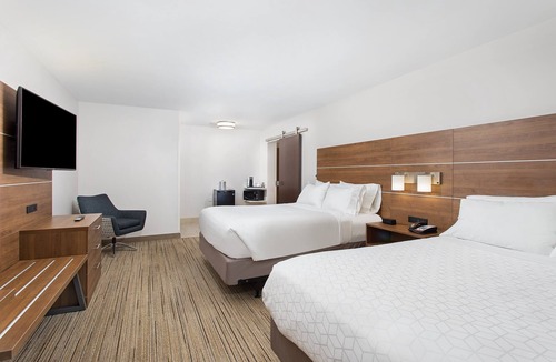 Williamsburg Hotel | Holiday Inn Express Williamsburg by IHG