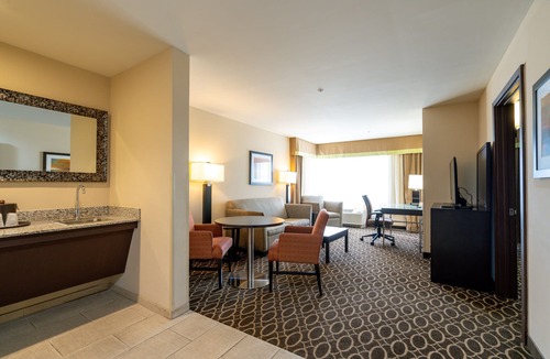 Murfreesboro Hotel | Holiday Inn Murfreesboro by IHG