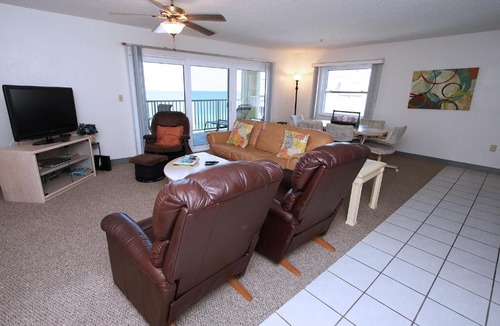 Indian Shores House | Holiday Villas III - 606 by Florida Lifestyle Vacation Rentals
