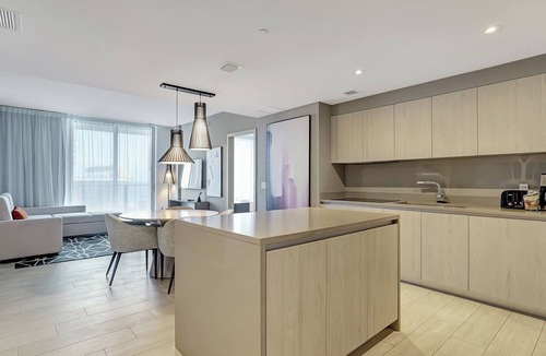 Hallandale Beach Condo | Hollywood Haven: Sophisticated Living by the Sea