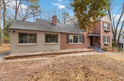 Home Park House | Home Park 5BR Retreat Walk to Atlantic Station