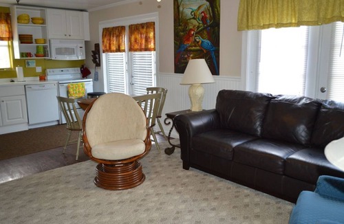 Goodland House | Home With Cottage Feel Offering Golf Cart, Kayaks, Bikes, Fishing