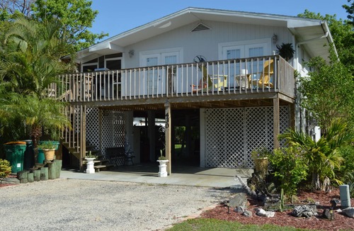 Goodland House | Home With Cottage Feel Offering Golf Cart, Kayaks, Bikes, Fishing