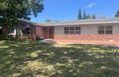 Vero Beach South House | Home with play room, enclosed pool . Only 10 minutes from the beach!