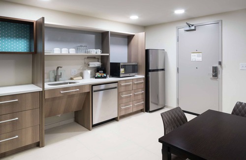 Northside Hotel | Home2 Suites by Hilton Jacksonville Airport